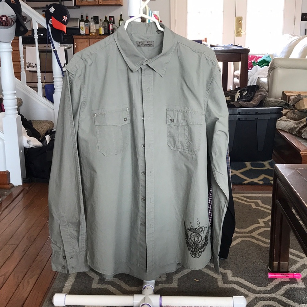 7 Diamonds Button Down